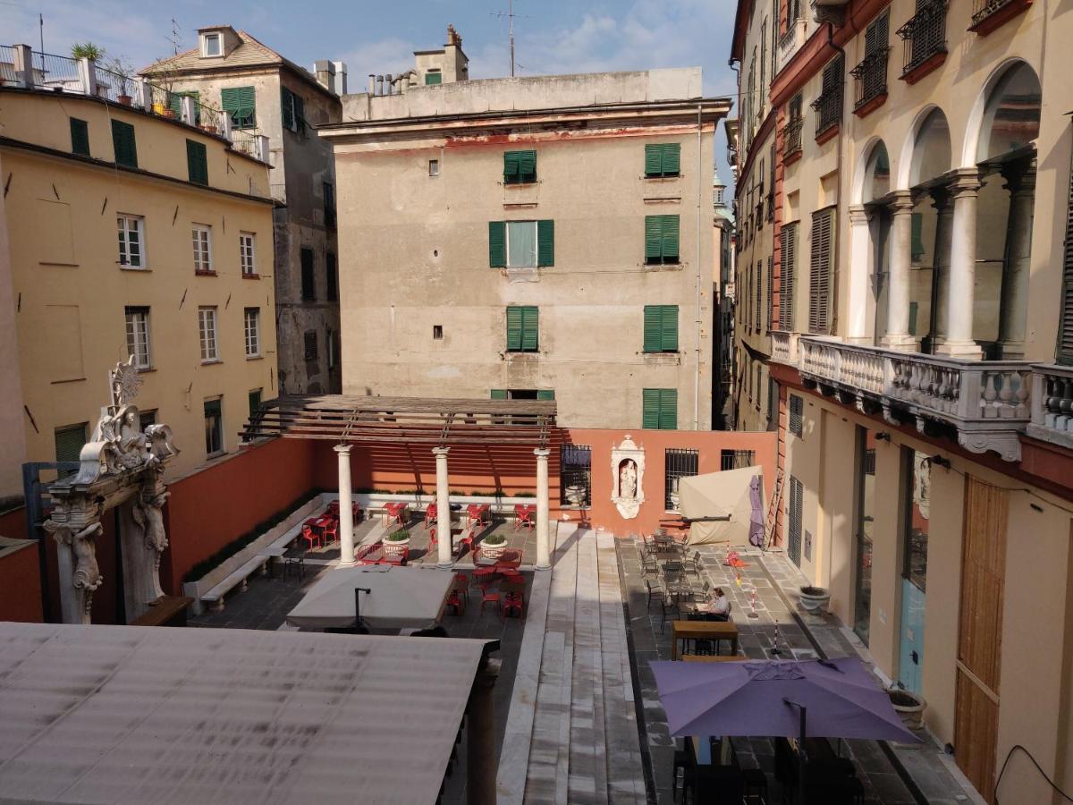 Una Finestra Speciale Su Palazzo Rosso. Monolocale Genoa Luaran gambar